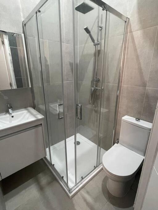 New Two Bedroom Flat Kamila On A Dwell Апартаменты *