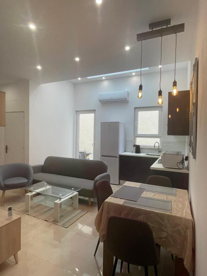 Апартаменты New Two Bedroom Flat Kamila On A Dwell Слима